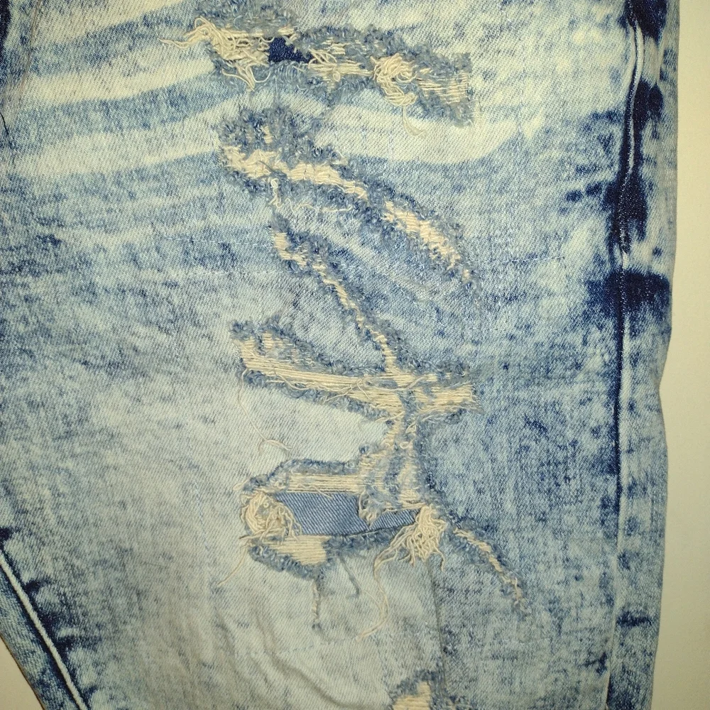 GRINDHOUSE Denim Shorts Mens 34 Acid Wash Distressed Trashed Grunge Street 13.5